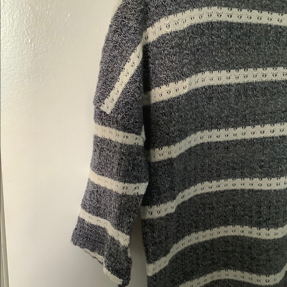 🌼2 FOR $20 Zara Lightweight Knit Top - Picture 4 of 6